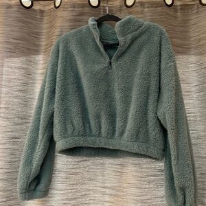 Fleece cropped sweatshirt